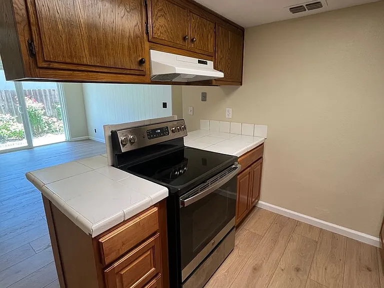 Cowell 4808-4810 — Photo 11