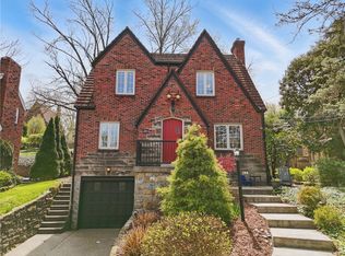 285 Newburn Dr, Pittsburgh, PA 15216