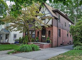 27 Vassar Ave, Providence, RI 02906