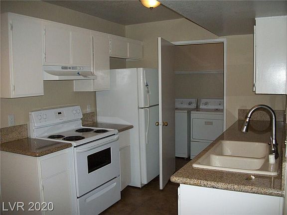 2nd image of 201 Mission Laguna Ln APT 102