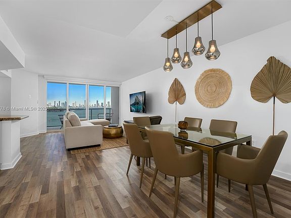 4th image of 1800 Sunset Harbour Dr #1208
