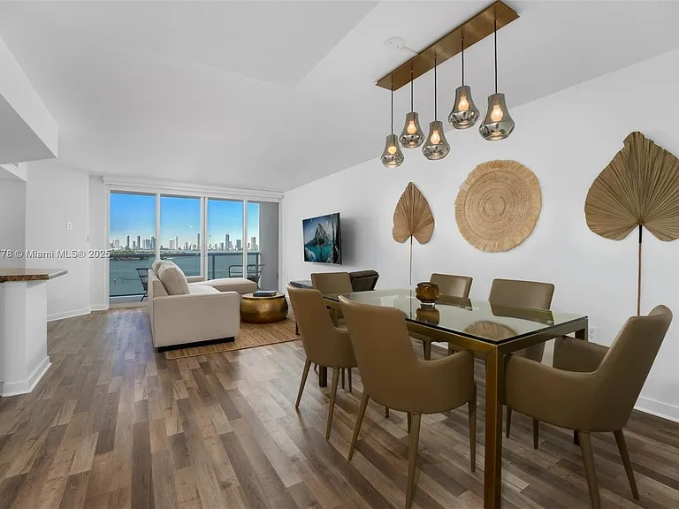 1800 Sunset Harbour Dr #1208 — Photo 4