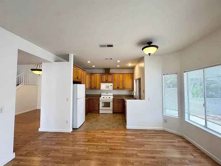 1555 Golfcrest Pl — Photo 15