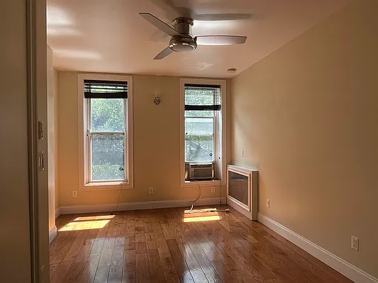 Rented by Limestone Realty Bklyn, LLC | media 22