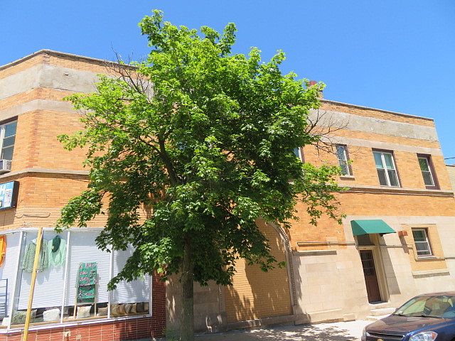 1st image of 1552 W Highland Ave #2E