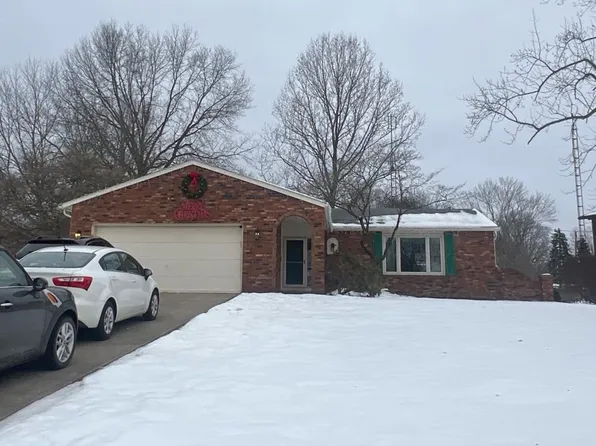 3024 Chaucer Dr NE, Canton, OH 44721