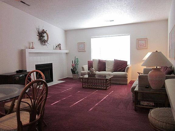 3rd image of 320 N Sunflower Dr APT 12