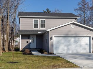 1600 E 298th St, Wickliffe, OH 44092