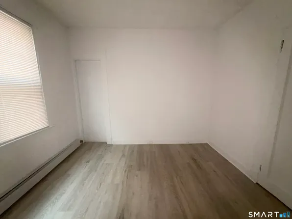 127 Pearl St #1, Waterbury, CT 06704