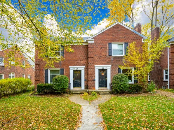 821 Neff Rd, Grosse Pointe, MI 48230