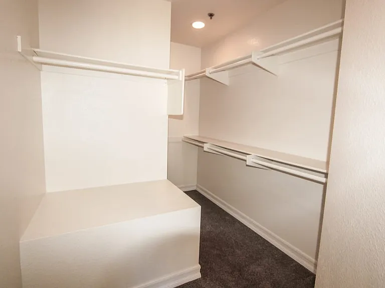 River Place - Military Housing — Photo 9