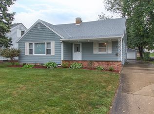 206 W. Division, Bloomington, IL 61701