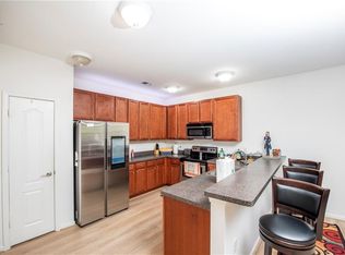 932 Southmoor Dr Unit 305, Virginia Beach, VA 23455