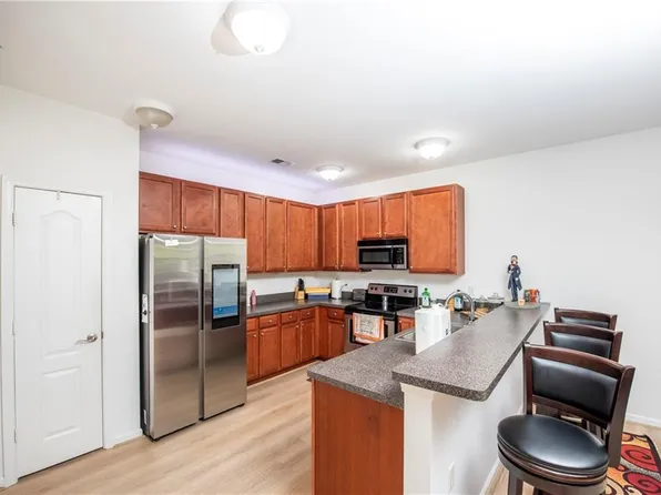 932 Southmoor Dr Unit 305, Virginia Beach, VA 23455
