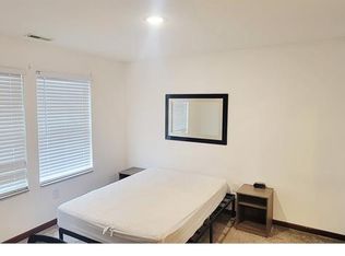 118 Rhodes St, South Bend, IN 46637