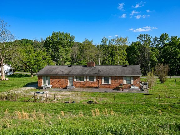 3rd image of 346 Hogans Creek Rd