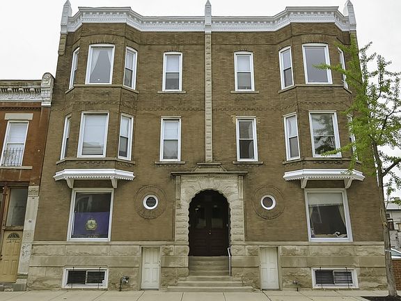 2nd image of 2145 W Chicago Ave #G04c