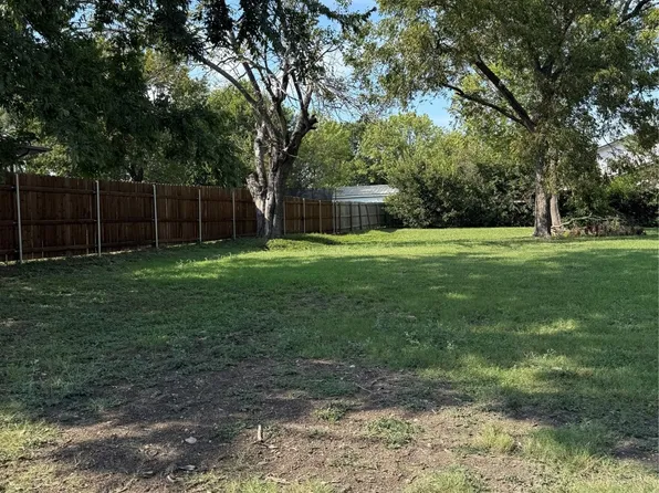 1102 W Erwin Ave, McKinney, TX 75069