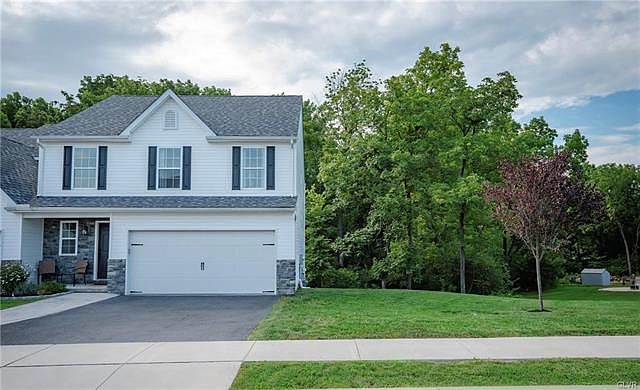 1st image of 138 Walker Dr