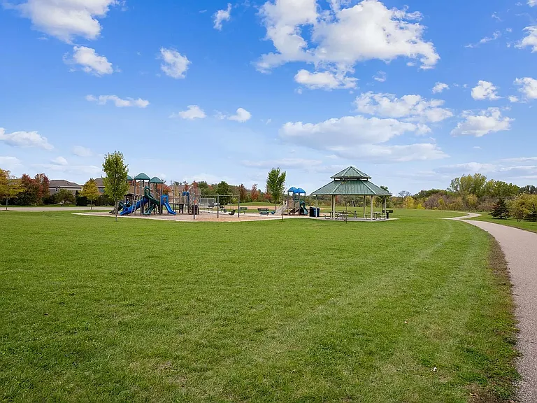1806 Colonial Ln #4 — Photo 32