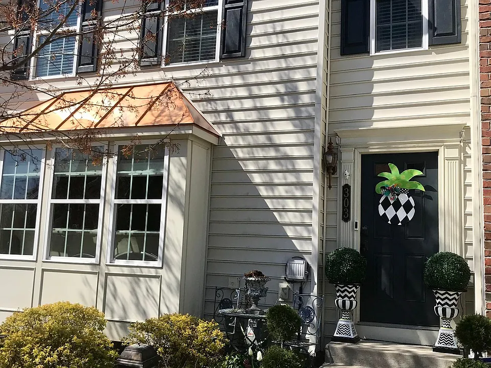 303 Fairgate Dr