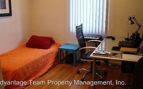 4th image of 3234 Nile St