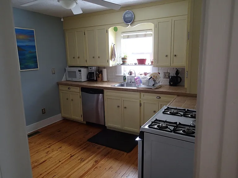 4939 Morwanda St NW — Photo 6