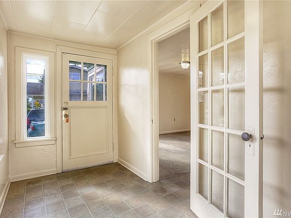 5th image of 4828 E C St