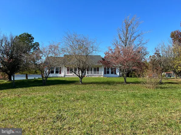 7270 Lipscomb Rd, Woodford, VA 22580