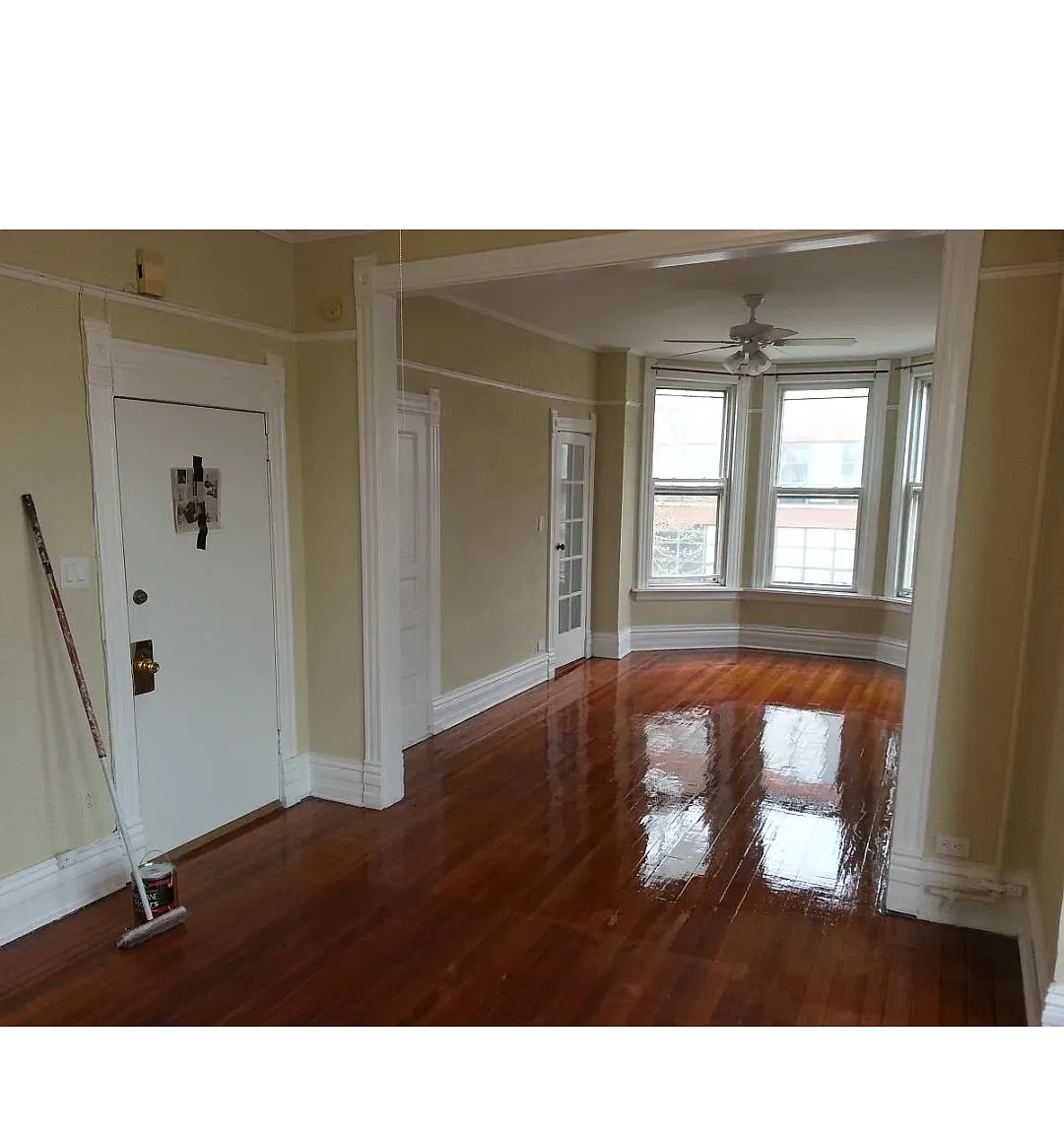 1815 W Roscoe St — Photo 3