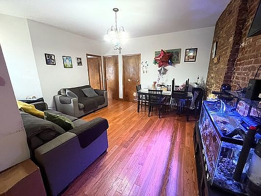 2nd image of 2246 1st Ave #11