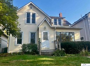 913 N 4th St, Mankato, MN 56001