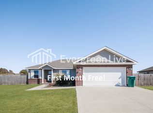 388 N Mojave St, Farmington, AR 72730