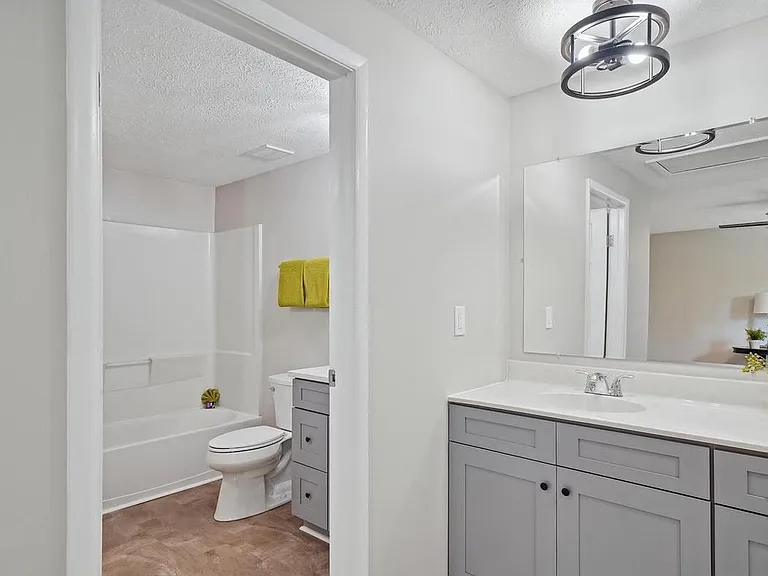 158 Fairfield Dr — Photo 5