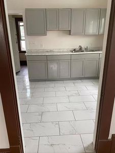 787 London Rd, Cleveland, OH, 44110