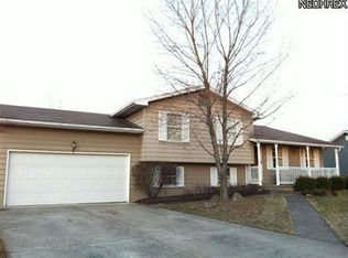 7517 Jaguar Dr, Youngstown, OH 44512