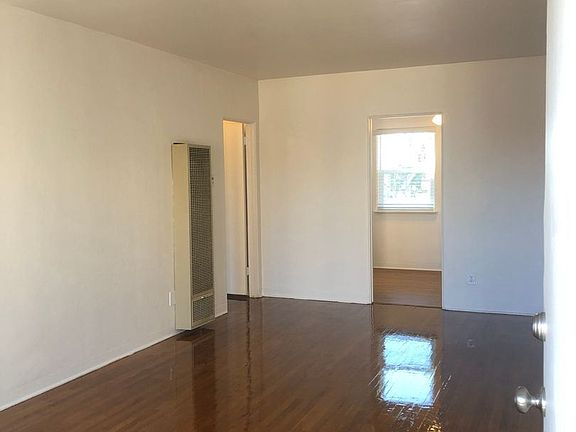 4th image of 4314 35th St Unit 4314