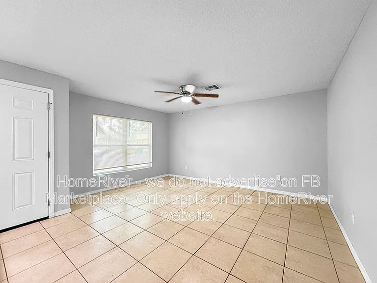2213 E Emma St — Photo 5