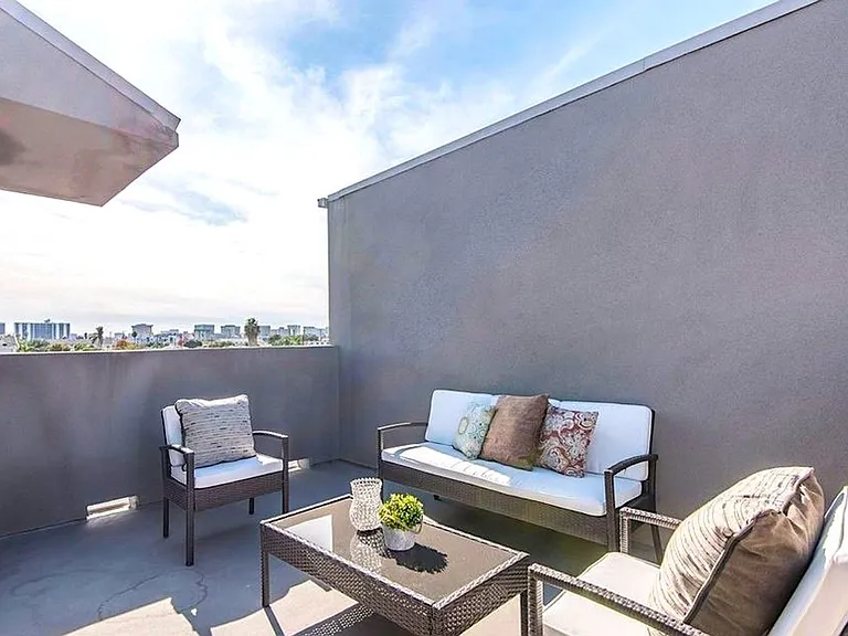 8748 Reading Ave — Photo 18