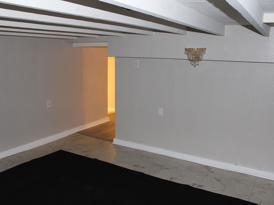 Living room Picture 2