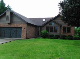 7008 Scenic View Dr, Fairmont, WV 26554