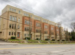 12480 Cedar Rd #14, Cleveland, OH 44106