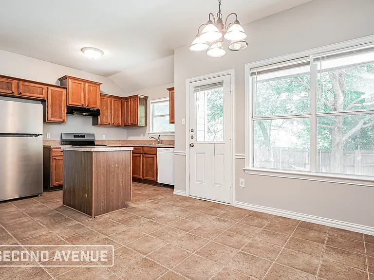 4831 Tecate Ct — Photo 3