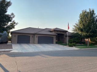 4160 S Medallion Dr, Washington, UT 84780