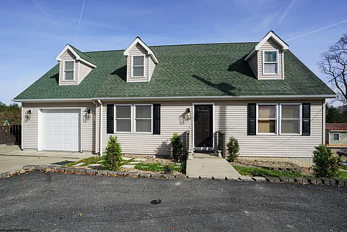 256 Spring St Photo 1