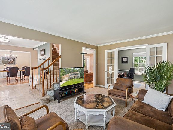 5th image of 3463 Wainscott Pl