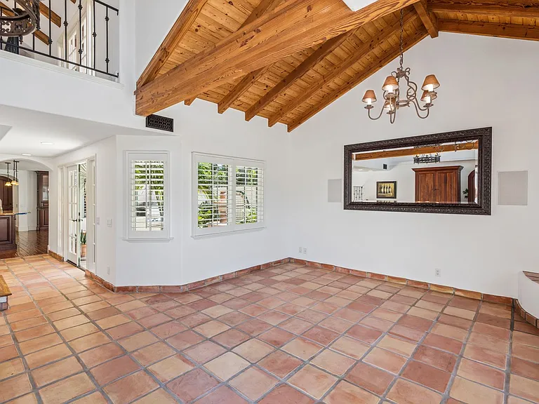 3214 Clay St — Photo 10