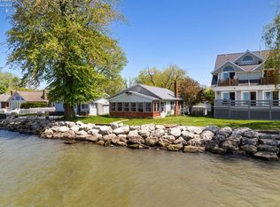 2737 E Sand Rd, Port Clinton, OH 43452