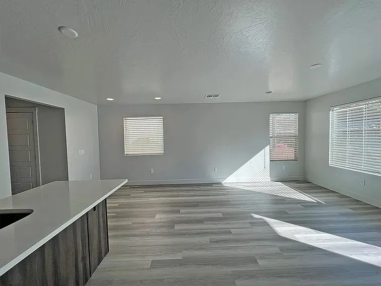 4104 E Phobos Ln — Photo 6