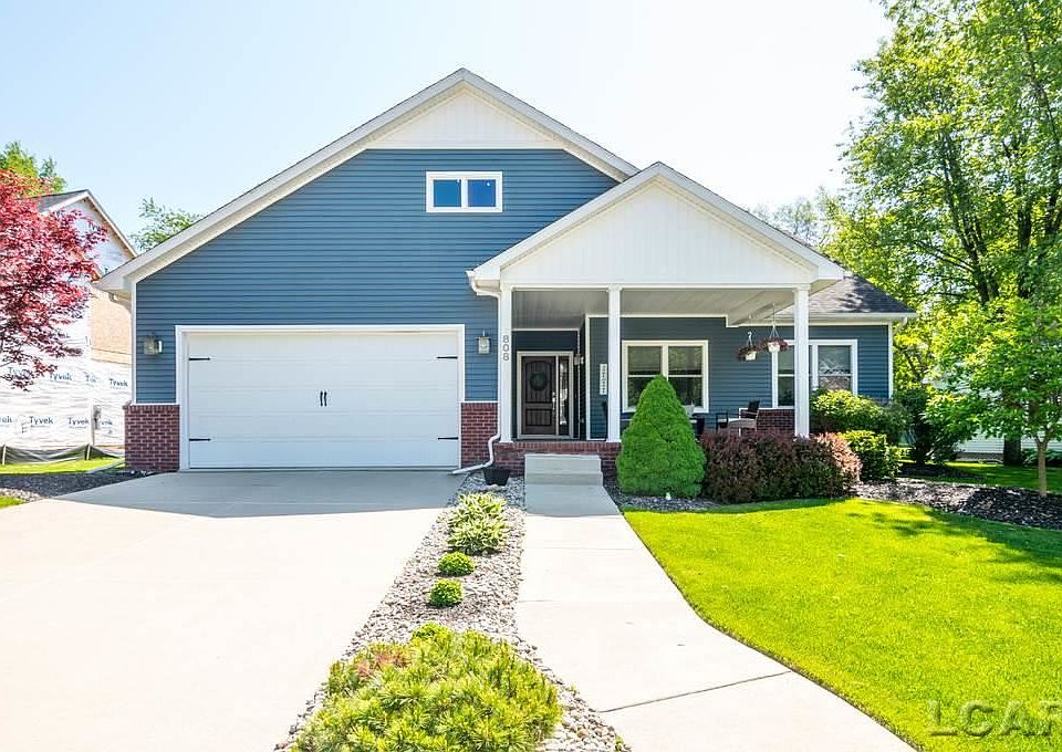 1st image of 808 Woodstock Ln